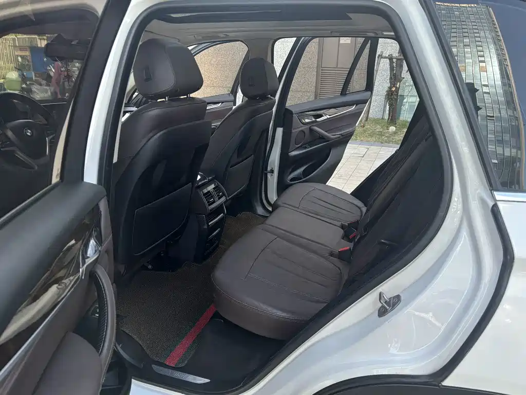 BMW X5 2015 — фото 15