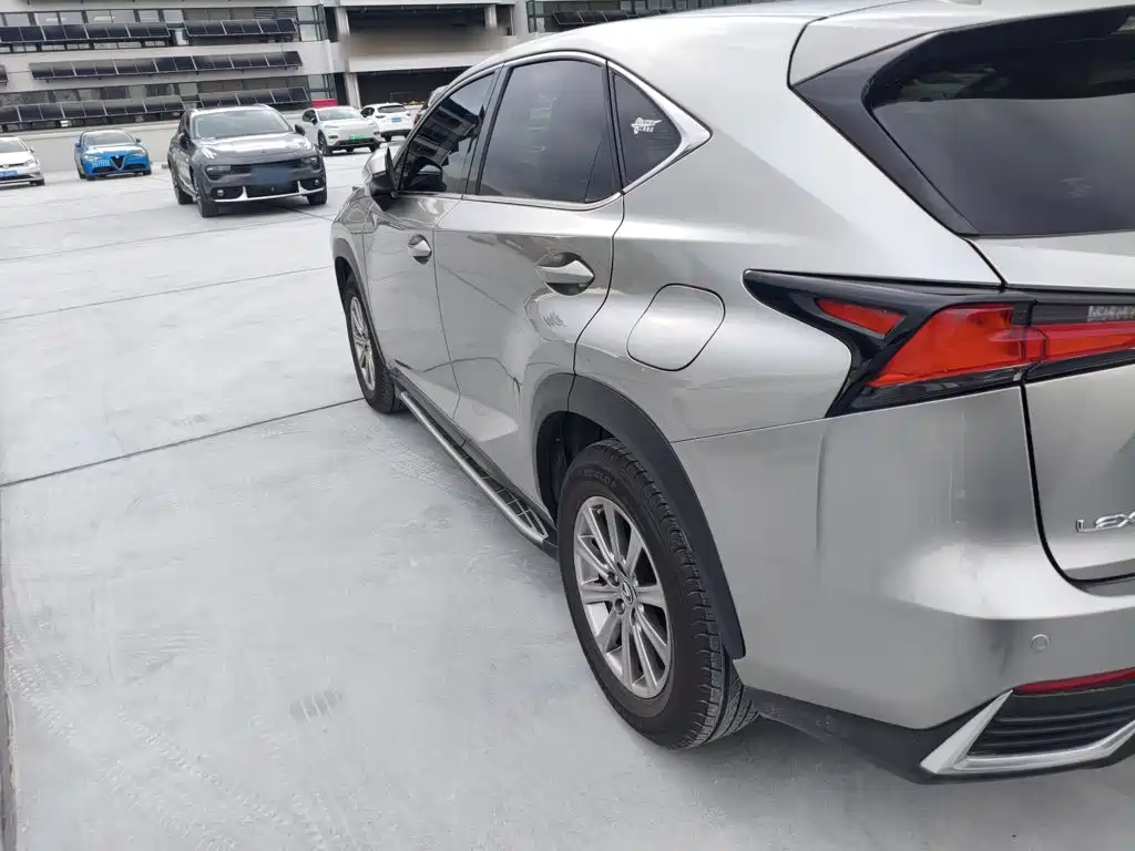 Lexus NX 2021 — фото 28
