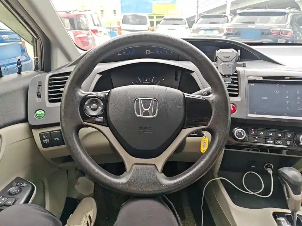 Honda Civic 2015 — фото 11