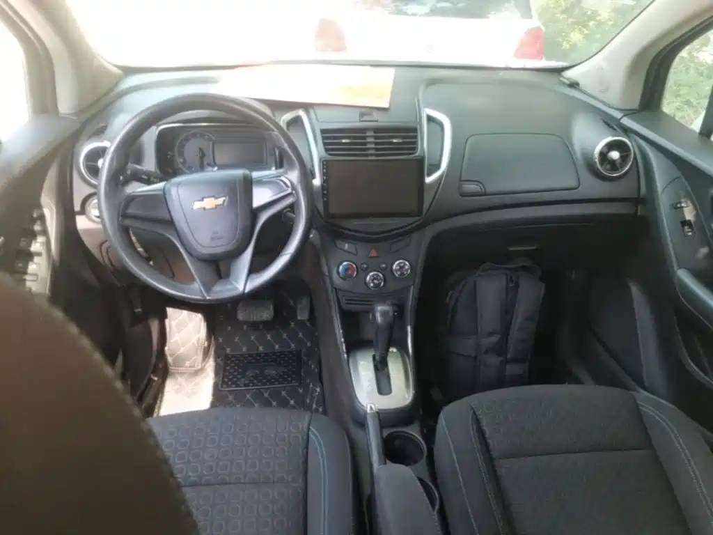 Chevrolet Trax 2015 — фото 10
