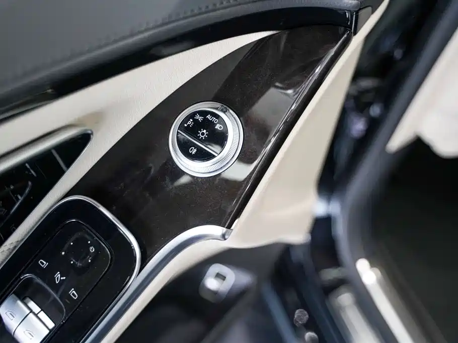 Mercedes-Benz S-Class 2024 — фото 12