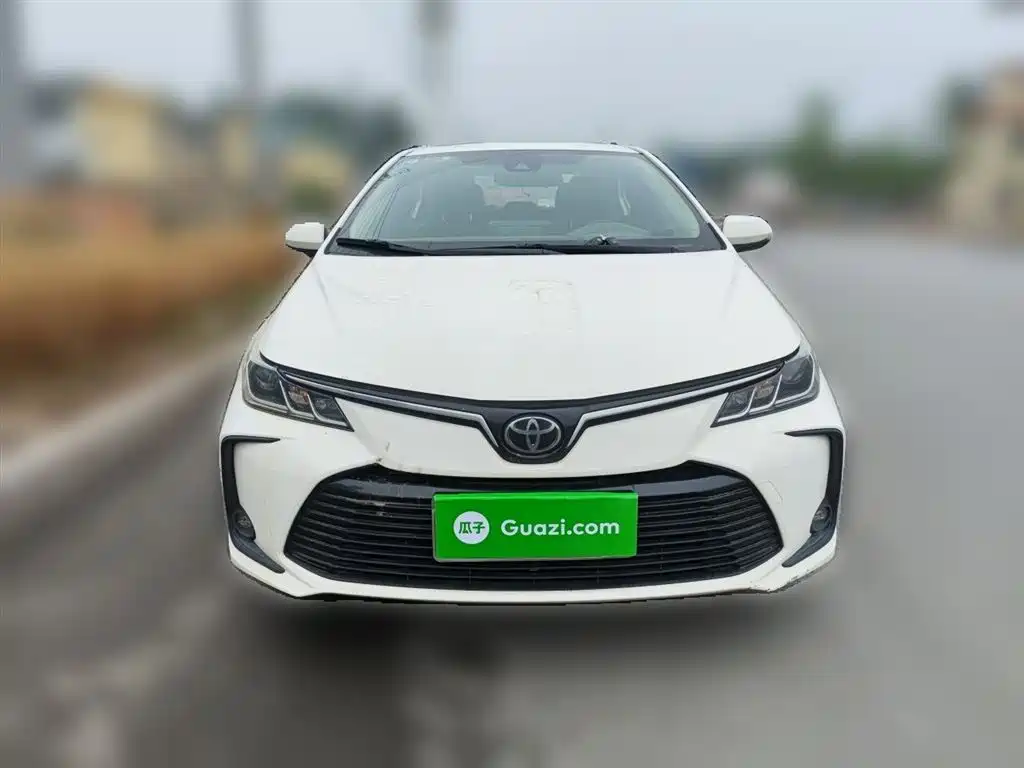 Toyota Corolla 2020 — фото 24