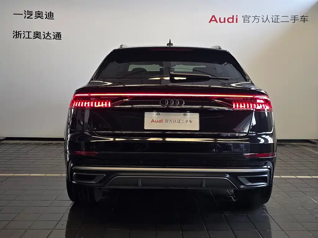 Audi Q8 2020 — фото 5