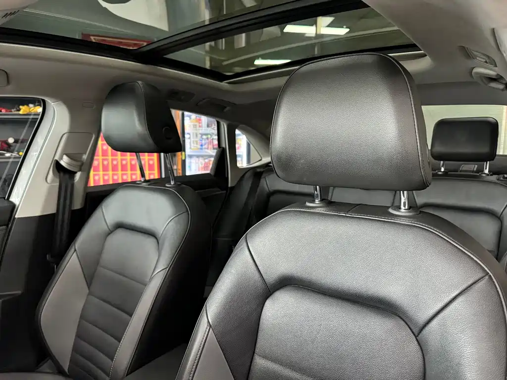 Volkswagen Sagitar 2022