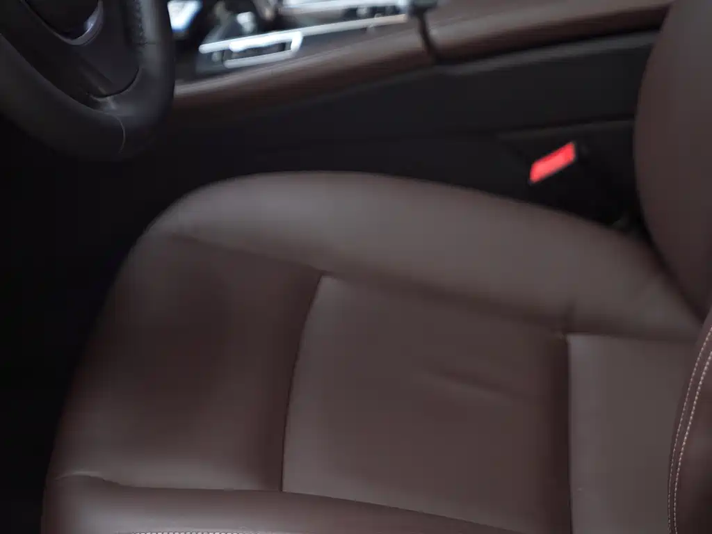 BMW 5 Series 2015 — фото 6