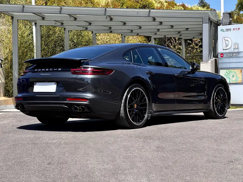 Porsche Panamera 2019 — фото 8