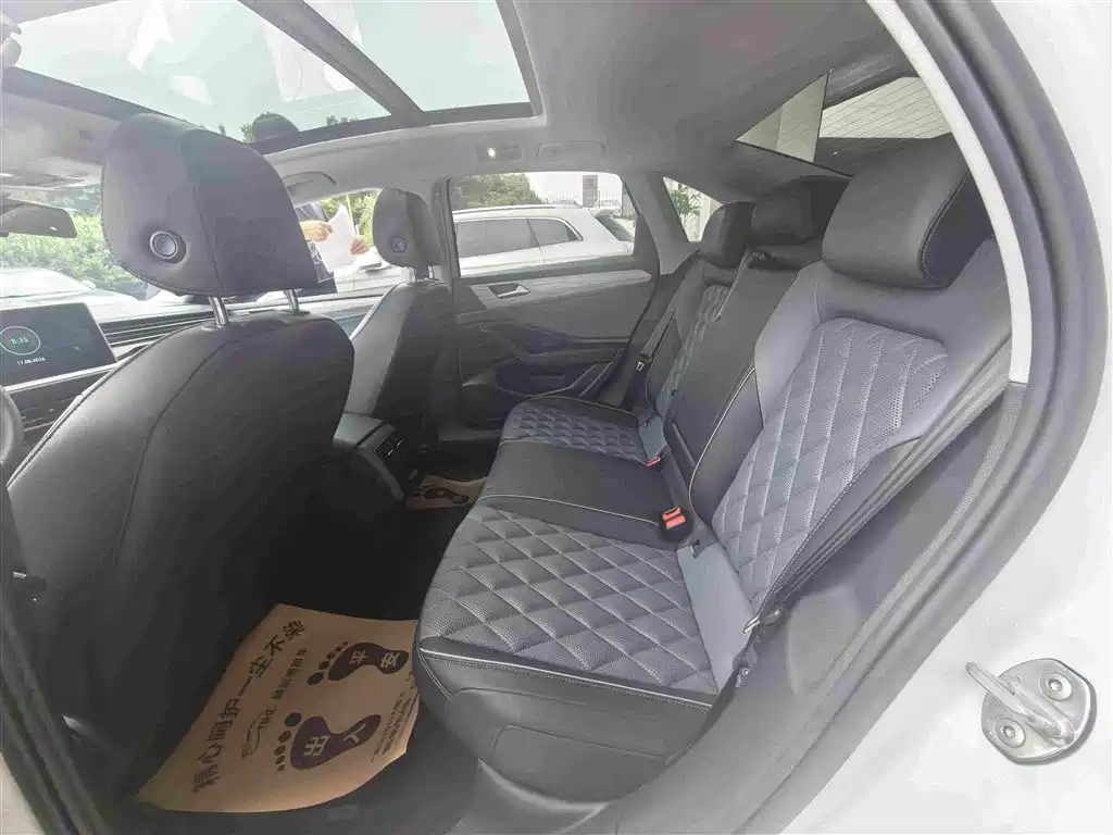 Volkswagen Sagitar 2023