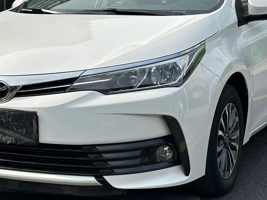 Toyota Corolla 2018 — фото 5