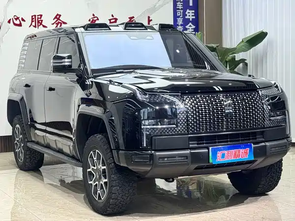 Yangwang U8 2024