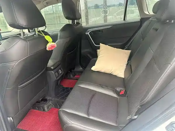 Toyota RAV4 2024