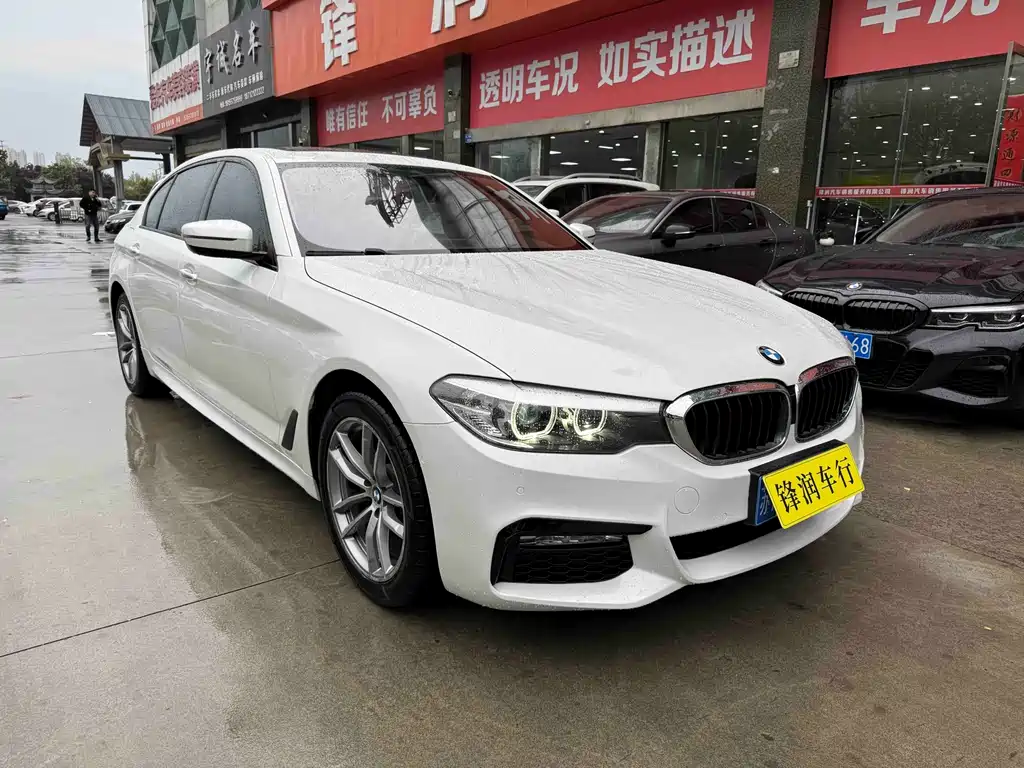 BMW 5 Series 2018 — фото 3