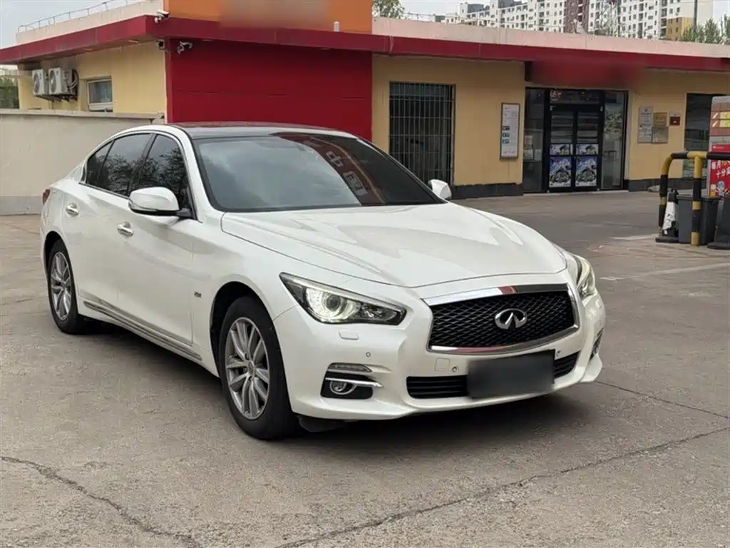Infiniti Q50L 2017 — фото 8