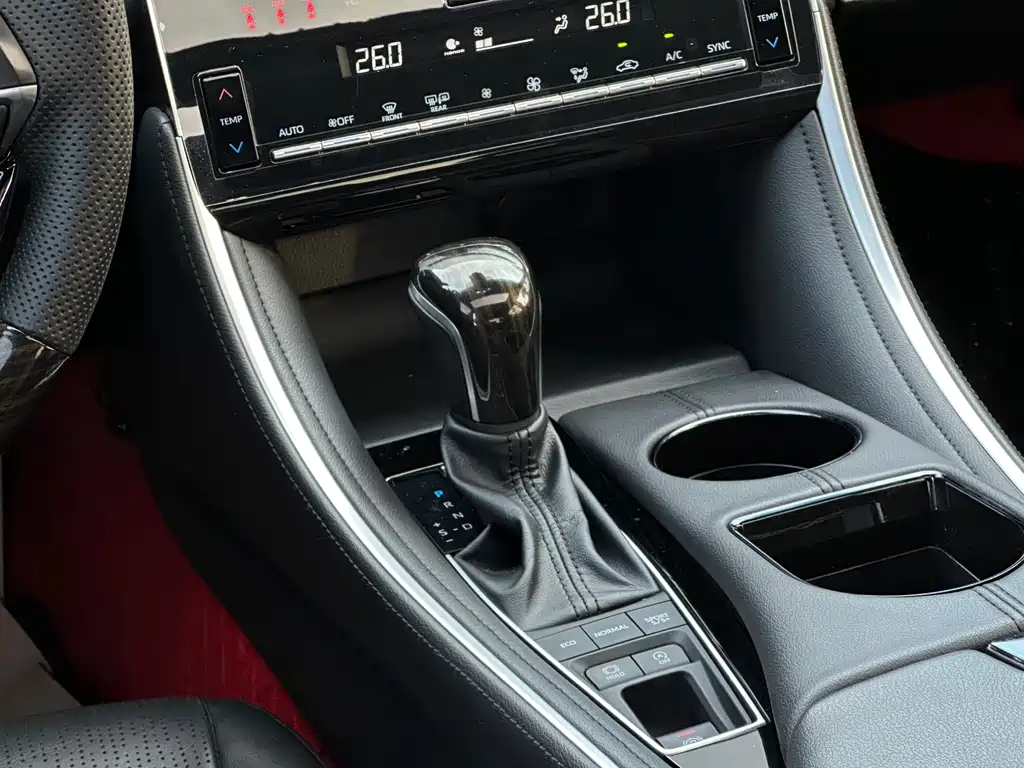 Toyota Avalon 2024 — фото 17