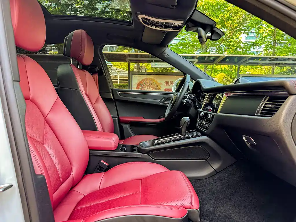 Porsche Macan 2023 — фото 15