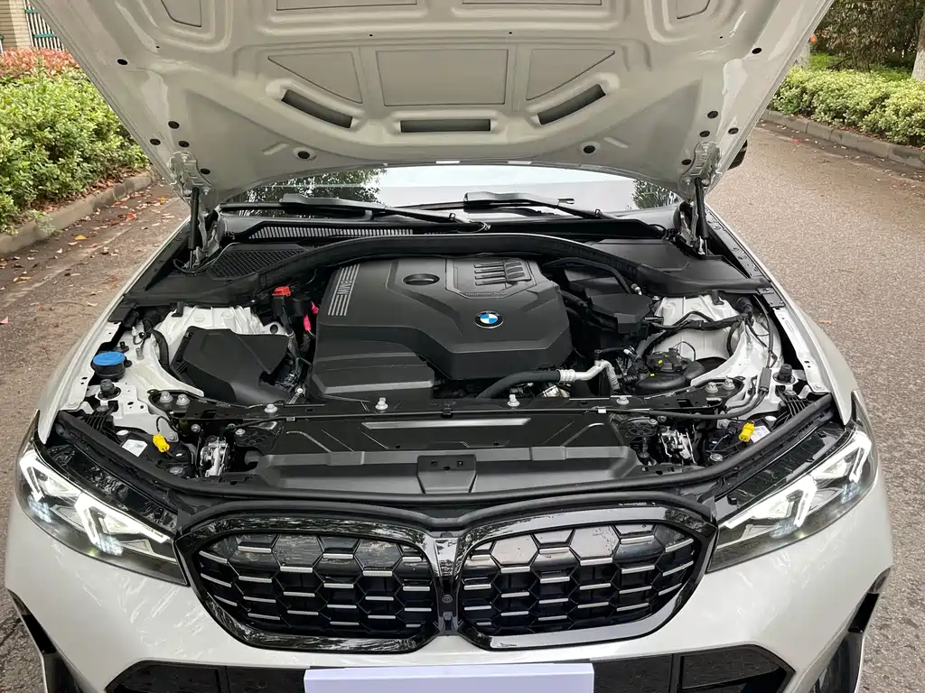BMW 3 Series 2023 — фото 15