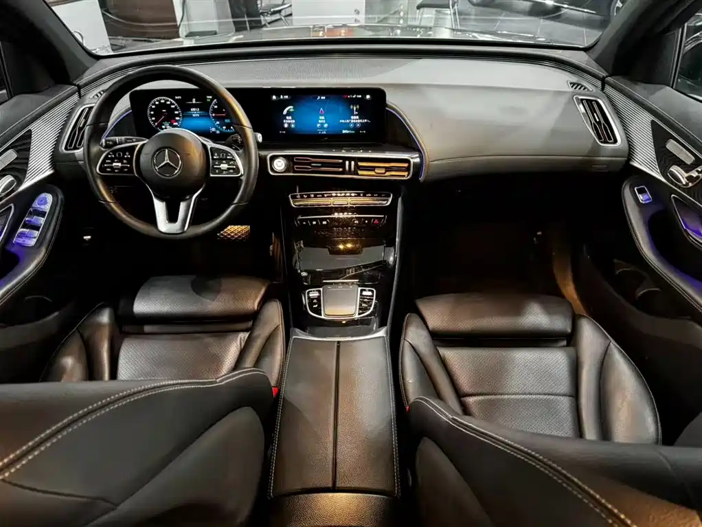 Mercedes-Benz EQC 2023 — фото 17