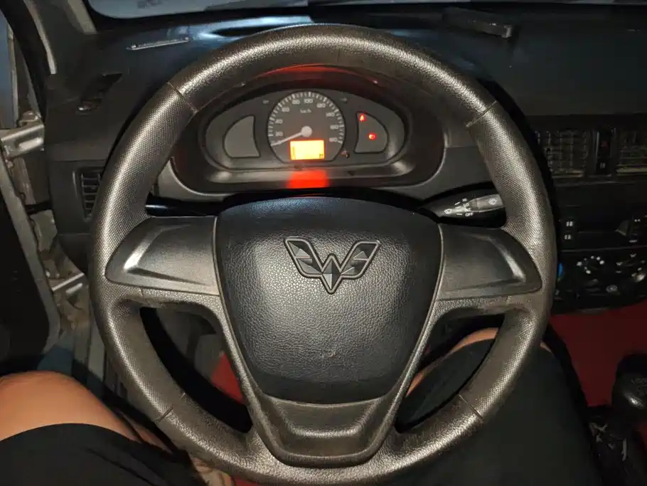 Wuling Rongguang 2015 — фото 15