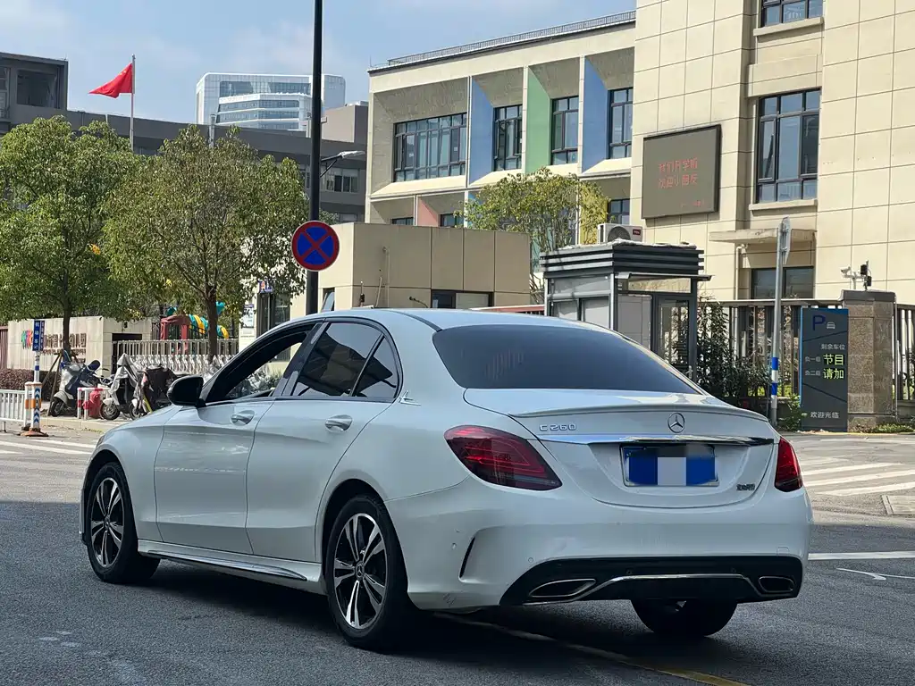 Mercedes-Benz C-Class 2019