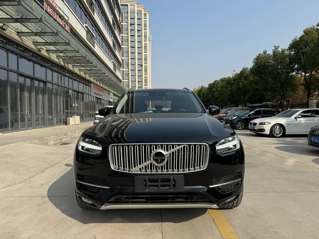 Volvo XC90 2017 — фото 2