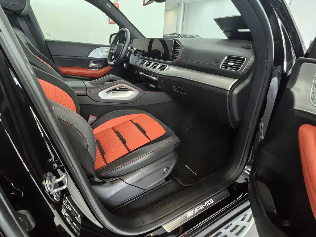 Mercedes-Benz GLE AMG 2025 — фото 6