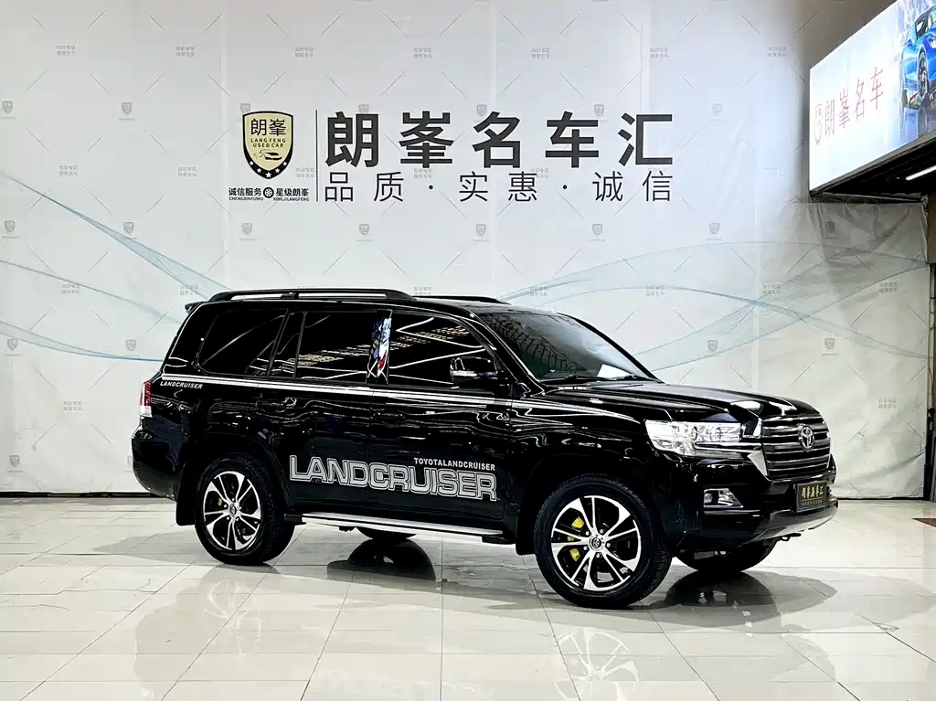 Toyota Land Cruiser 2019 — фото 3