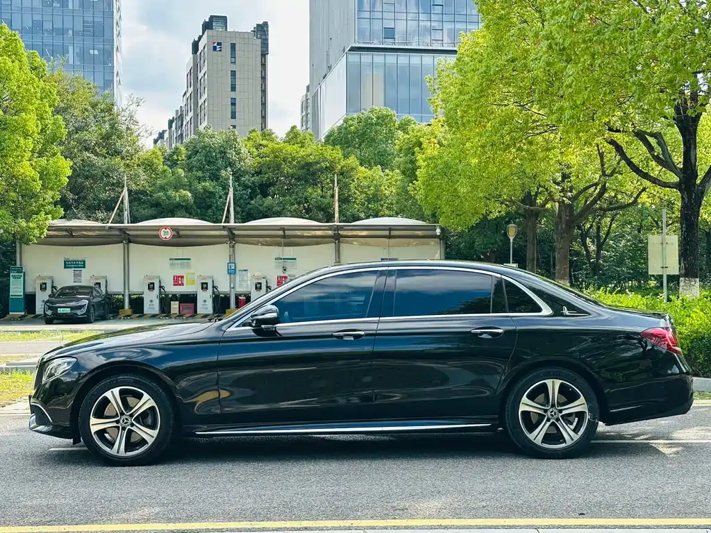 Mercedes-Benz E-Class 2020