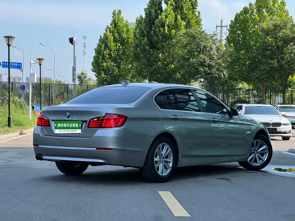 BMW 5 Series 2011