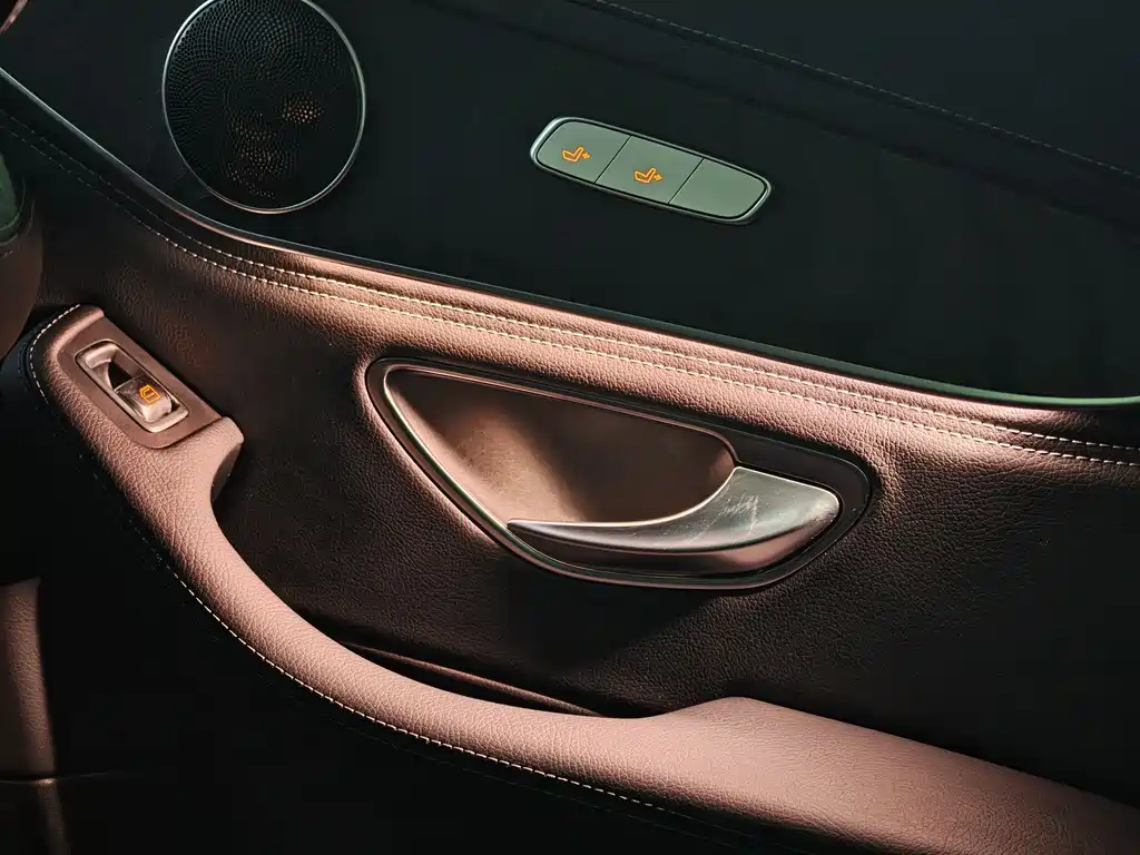 Mercedes-Benz C-Class 2018 — фото 12
