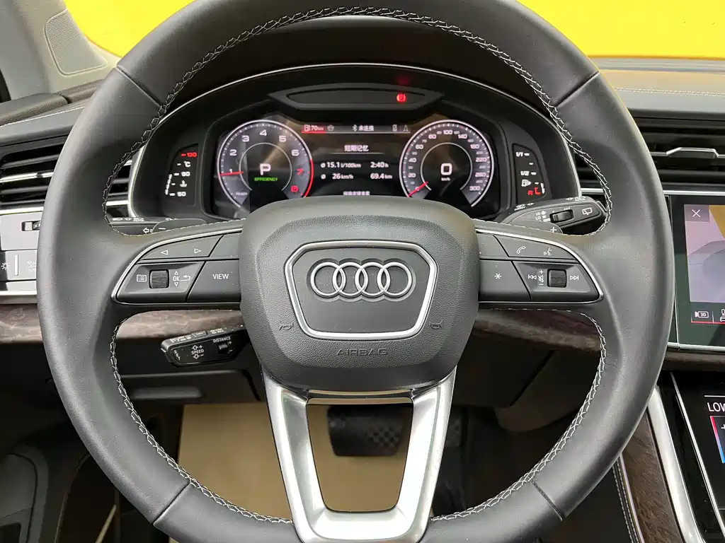 Audi Q7 2025 — фото 4