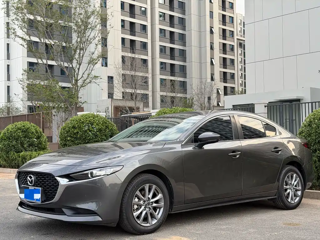 Mazda 3 Axela 2022