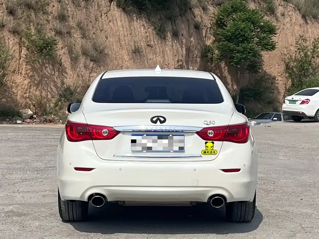 Infiniti Q50L 2015 — фото 4