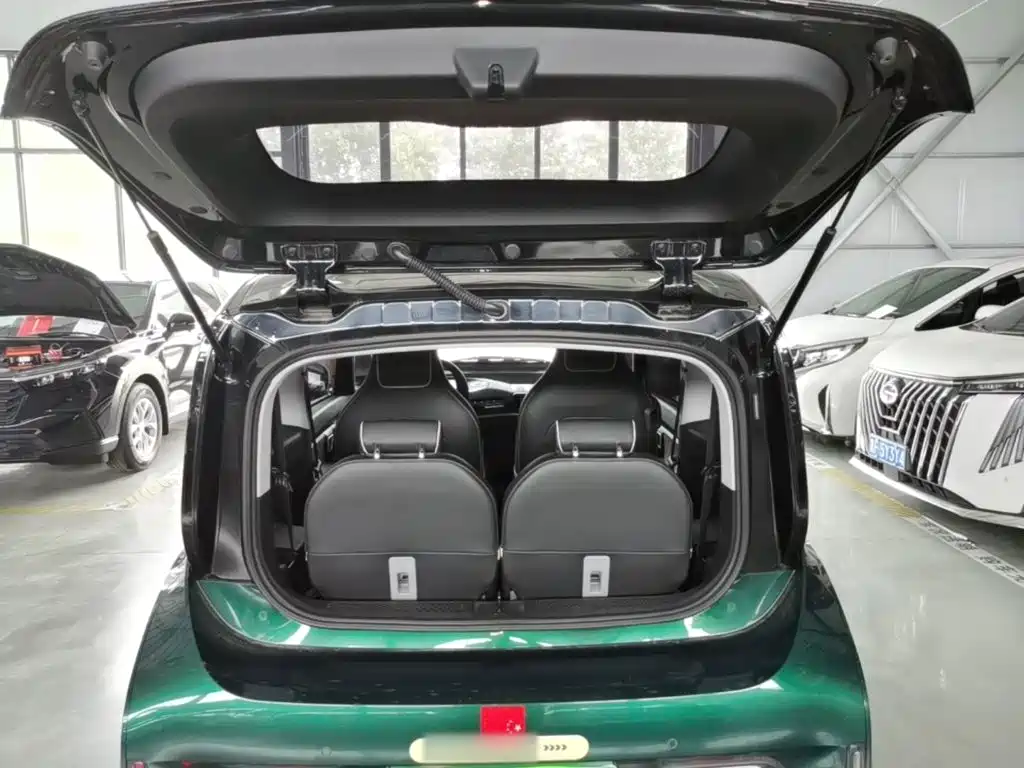 Baojun Kiwi EV 2023 — фото 19