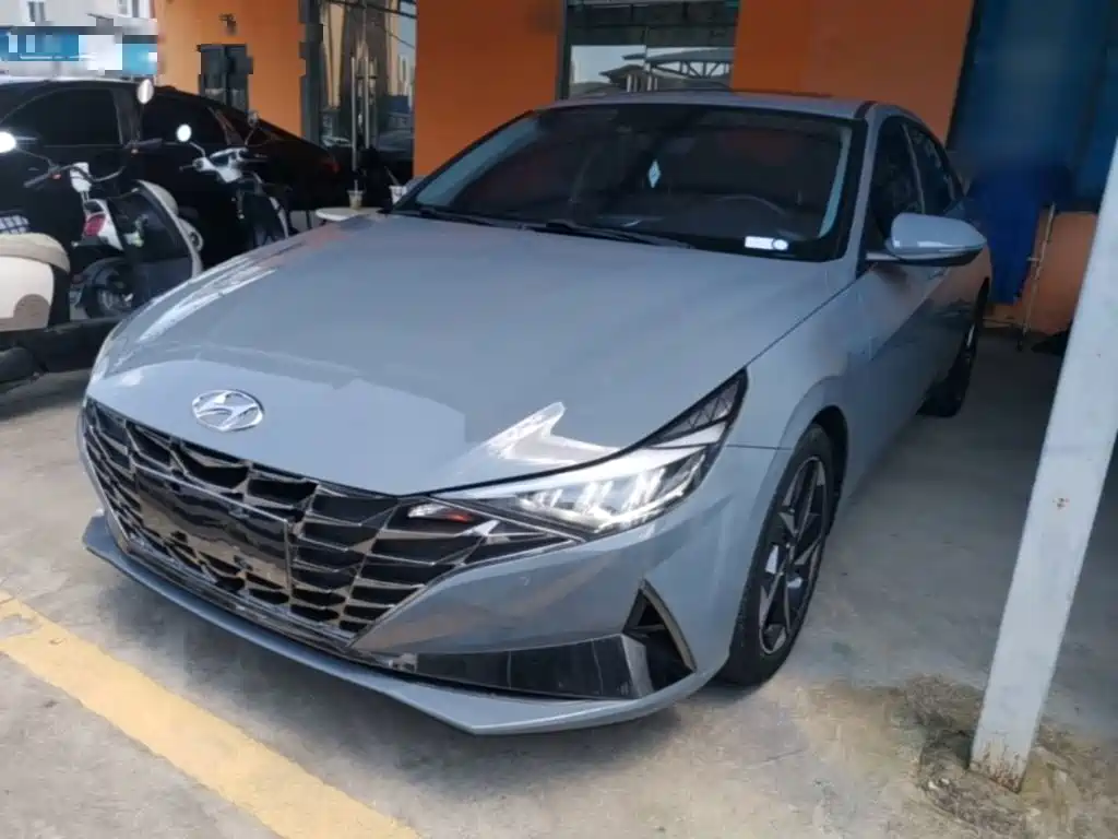 Hyundai Elantra 2023