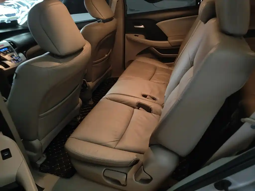 Honda Odyssey 2015 — фото 17