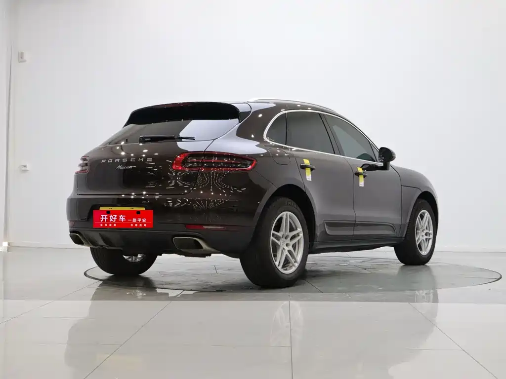 Porsche Macan 2017 — фото 6