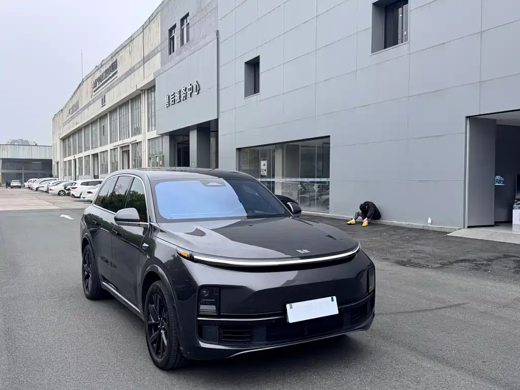 Li Auto Li L8 2023