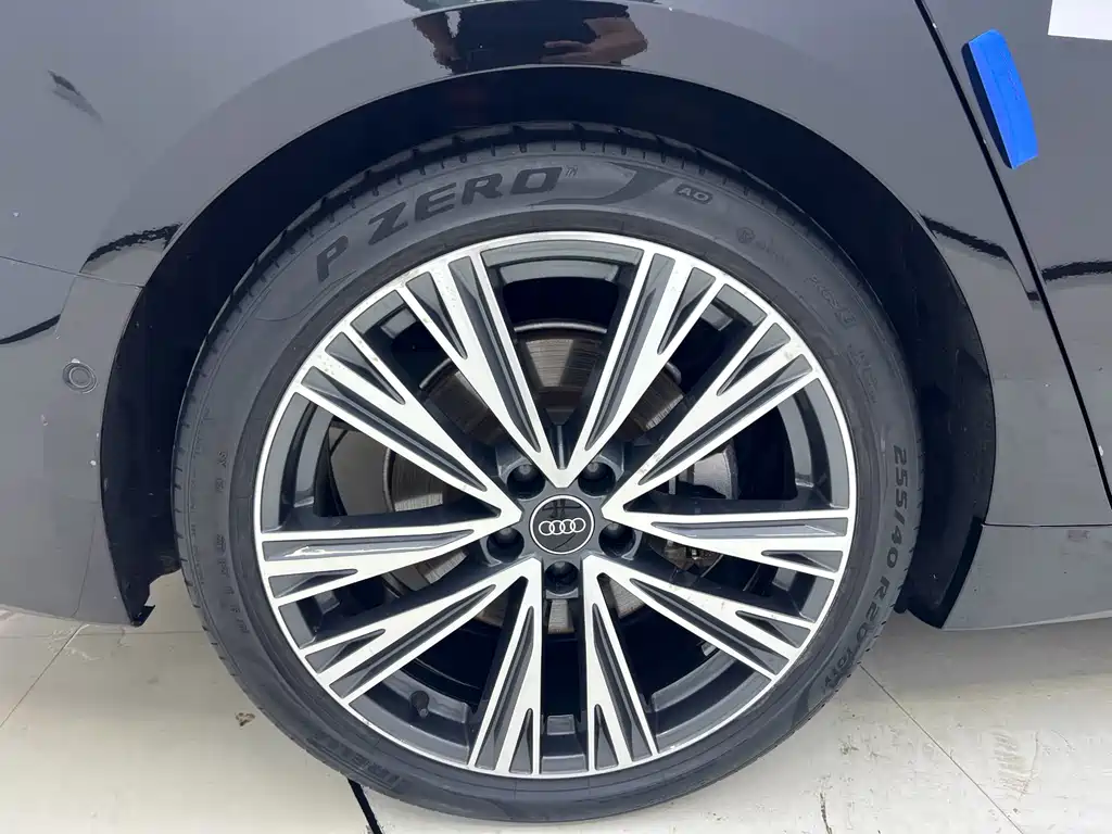 Audi A6L 2022 — фото 15