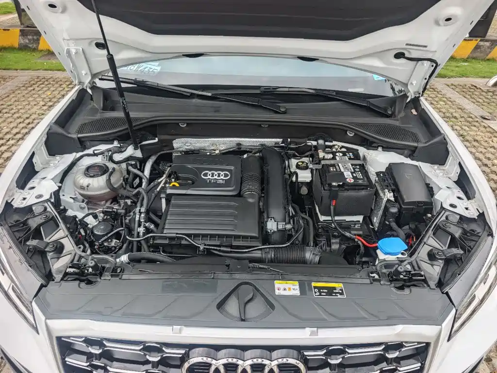 Audi Q2L 2023 — фото 17