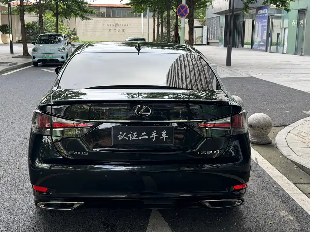 Lexus GS 2018 — фото 14