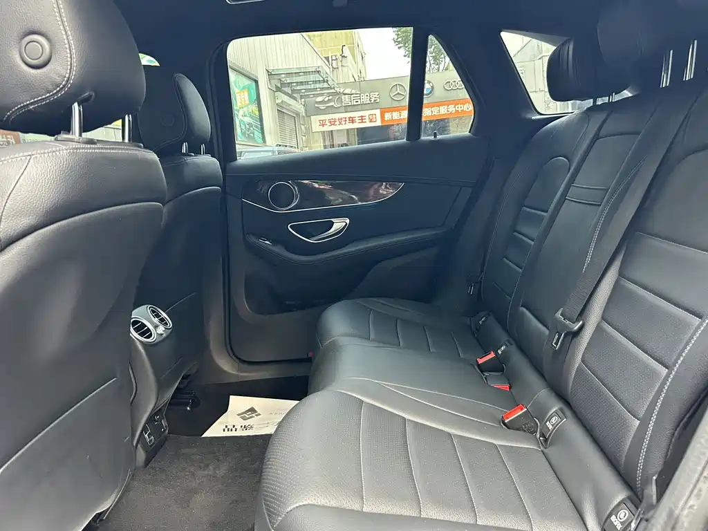 Mercedes-Benz GLC 2019 — фото 10