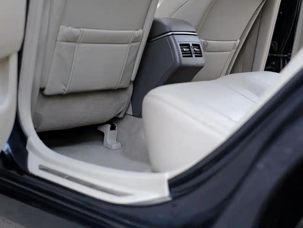 Toyota Camry 2008 — фото 33