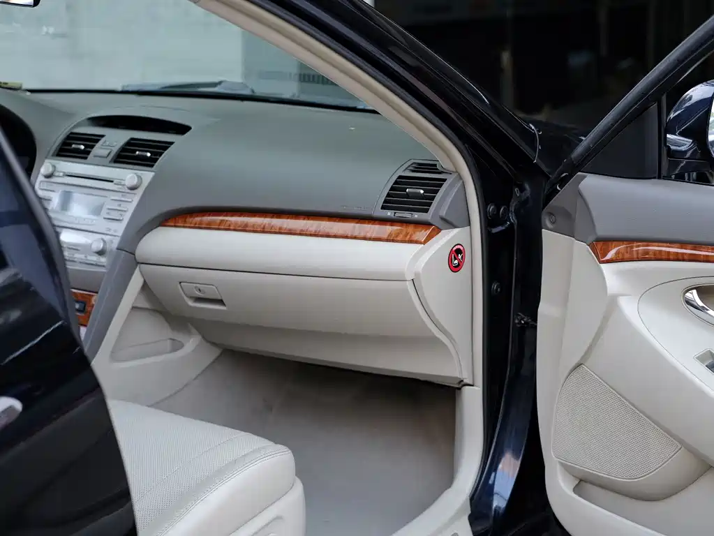 Toyota Camry 2008 — фото 44