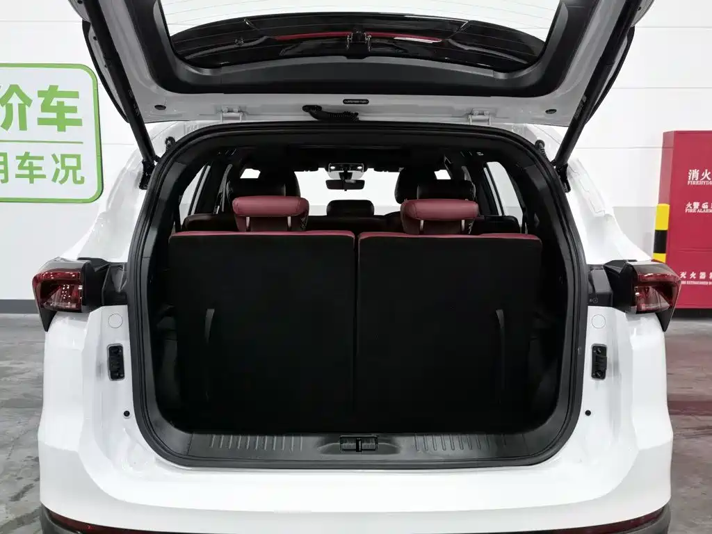 Jetour Jietu X70 PLUS 2024 — фото 16
