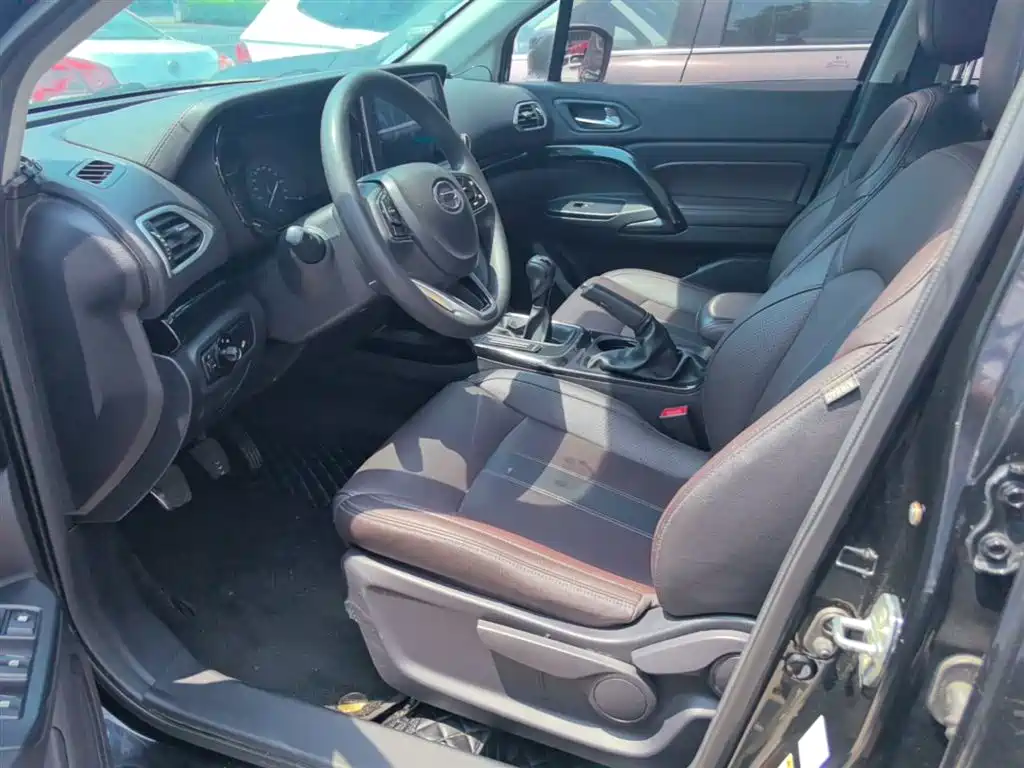 GAC Motor Trumpchi GS4 2018 — фото 15