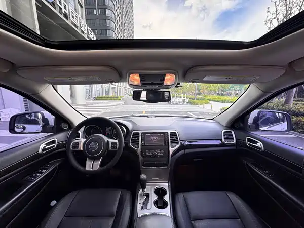 Jeep Grand Cherokee 2012
