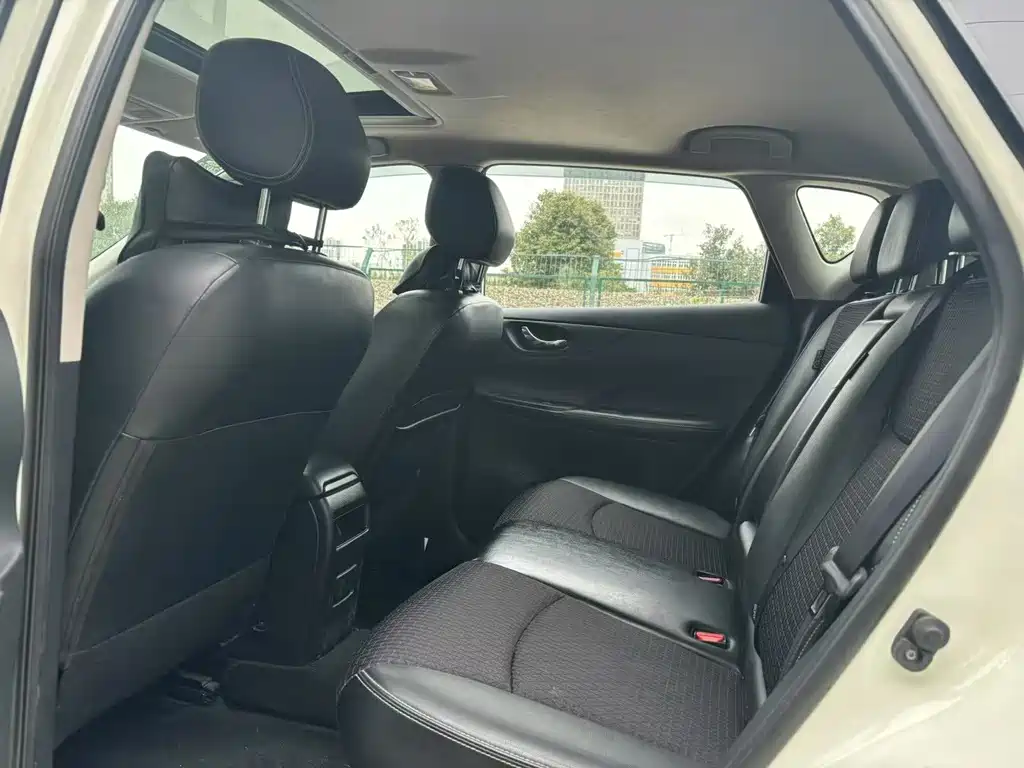 Nissan Tiida 2020