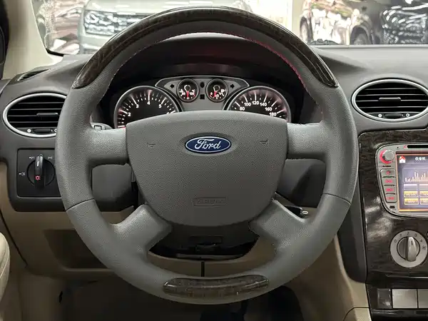Ford Focus 2012