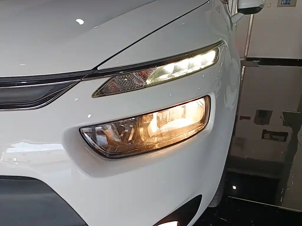 Citroën C4 PICASSO 2018 — фото 24