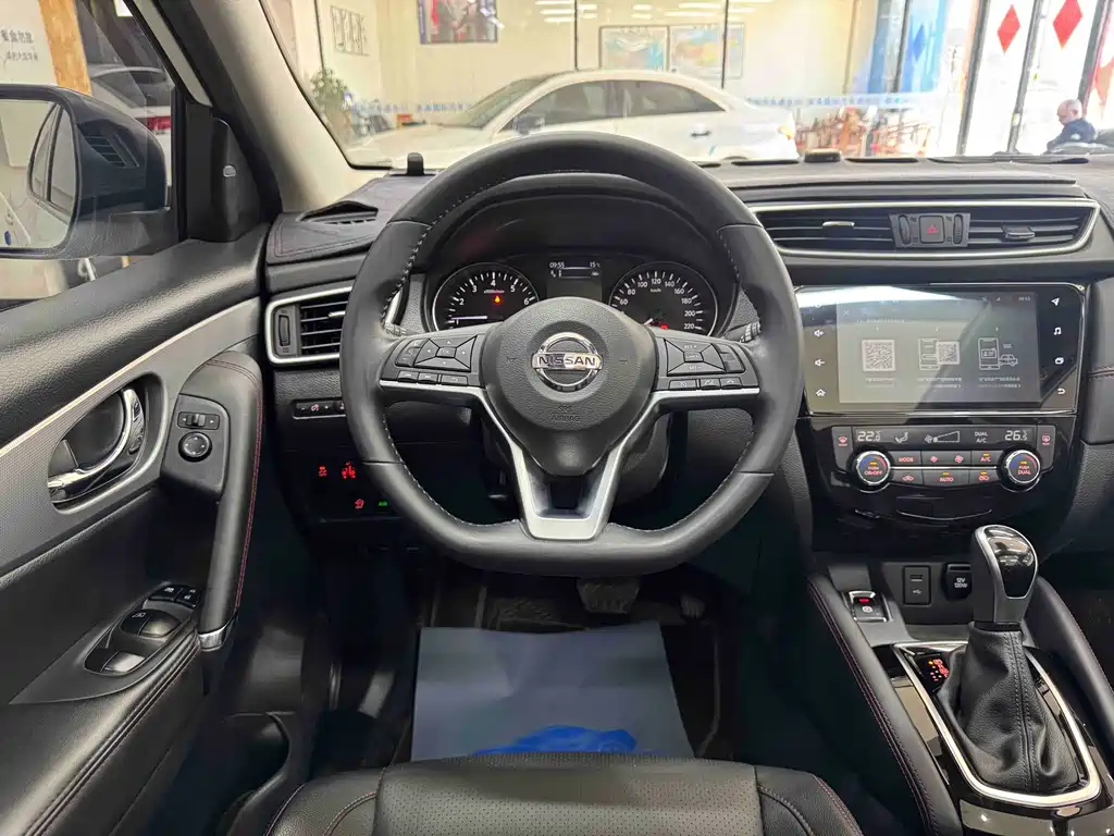 Nissan Qashqai 2023 — фото 16