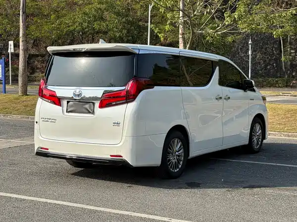 Toyota Alphard 2021